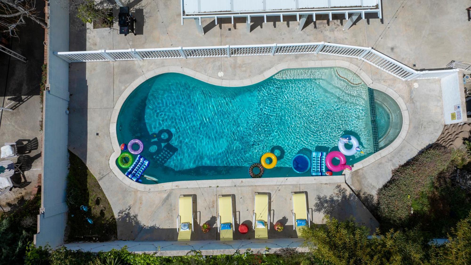 Stunning Coastal Escape With Private Pool, Spa, Arcade, Disney, Beach Мішен-В'єхо Екстер'єр фото